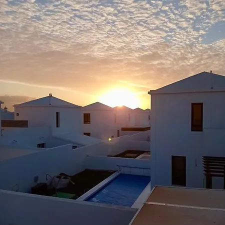 Splendid Casa Papagayo, Heated Pool, Roofterrace With Views And Wifi Playa Blanca (Lanzarote)