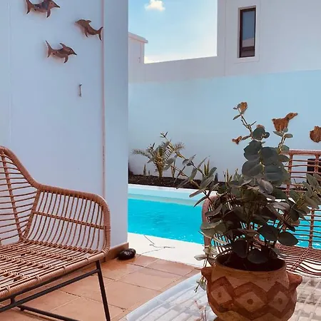 Splendid Casa Papagayo, Heated Pool, Roofterrace With Views And Wifi Villa Playa Blanca (Lanzarote)