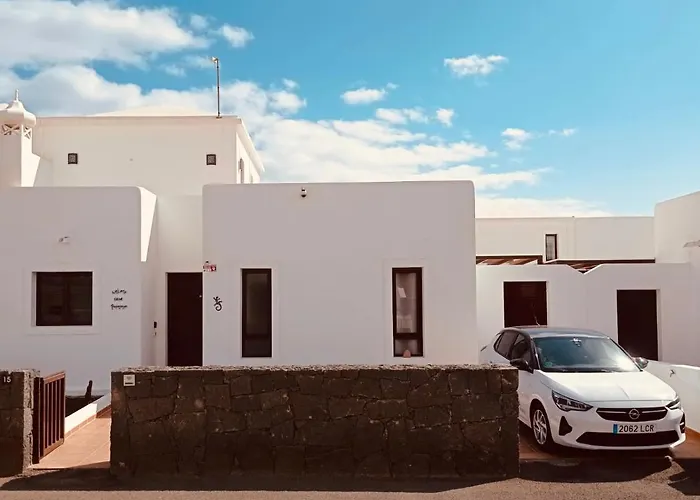 Splendid Casa Papagayo, Heated Pool, Roofterrace With Views And Wifi Villa