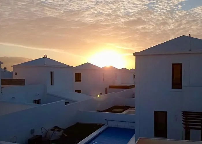 Splendid Casa Papagayo, Heated Pool, Roofterrace With Views And Wifi Playa Blanca (Lanzarote)